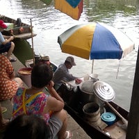Photo taken at Wat Sai Floating Market by พลอยชมพู ท. on 8/3/2014