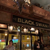 Снимок сделан в Black Swan Pub пользователем Екатерина Б. 3/2/2022