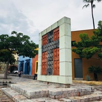 Photo taken at La Cruz de Piedra by Tulio O. on 10/15/2018