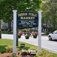 รูปภาพถ่ายที่ Dennis Public Market โดย Cheryl L. เมื่อ 11/13/2013