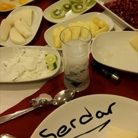 Foto diambil di Kalabalık Balık Restoranı oleh Serdar B. pada 1/31/2015