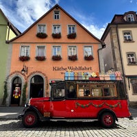 Foto diambil di Käthe Wohlfahrt oleh Kirsten P. pada 8/1/2023