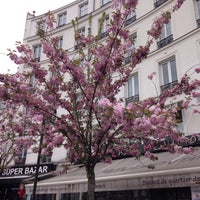 Photo taken at 20th arrondissement – Ménilmontant by Louisa A. on 4/23/2016