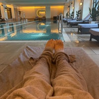 Photo taken at The Ritz-Carlton Swimming Pool by mimi on 6/21/2022