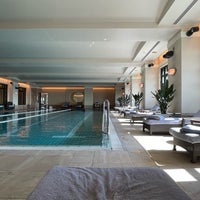 Photo taken at The Ritz-Carlton Swimming Pool by mimi on 12/19/2022