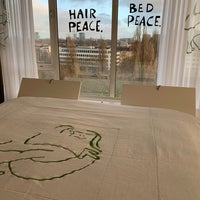 Photo taken at John and Yoko Honeymoon Suite by Esther V. on 3/25/2019