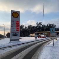 Photo taken at Shell by Yu T. on 1/17/2021