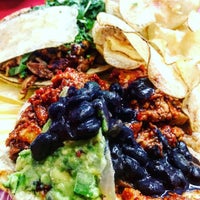 Foto diambil di Tacos la glorieta oleh Pepe pada 1/26/2016