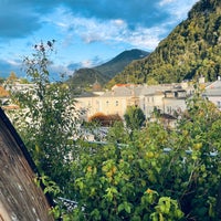 Foto diambil di Hotel &amp;amp; Villa Auersperg Salzburg oleh Solo pada 9/19/2022