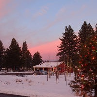 12/28/2013 tarihinde Katy J.ziyaretçi tarafından Truckee River Winery'de çekilen fotoğraf