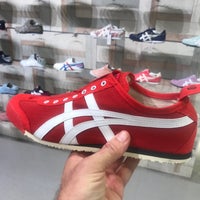 onitsuka makati