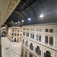 Das Foto wurde bei Hotel Art Resort Galleria Umberto I von A E. am 10/21/2022 aufgenommen