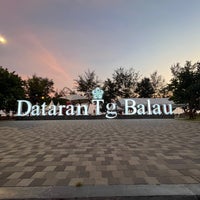 Photo taken at Tanjung Balau Beach by Mukhliz Z. on 9/1/2023