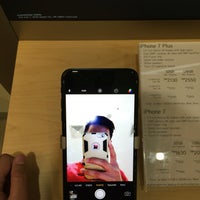 Maxis Centre Aeon Shah Alam Mobile Phone Shop