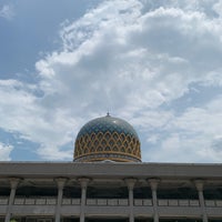 Foto scattata a Masjid KLIA (Sultan Abdul Samad Mosque) da sufidylan il 5/5/2023
