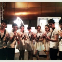 Photo taken at Slim RCA  งาน มิตติ้ง คนโสดแห่งปรเทศไทย  H# by polly x. on 10/30/2012