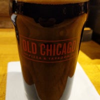 Photo taken at Old Chicago Pizza &amp;amp; Taproom by Mas T. on 1/22/2018