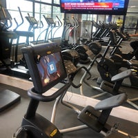 Photo taken at Hilton Health Club by Hnf on 3/4/2020