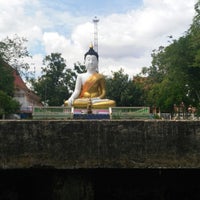 Photo taken at Khlong Chak Phra by Hnf on 6/27/2017