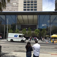 Photo taken at Apple Union Square by Jeremy C. on 5/22/2016