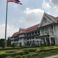 Photo taken at สำนักพระราชวัง สนามเสือป่า by Joy C. on 10/3/2018