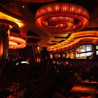 Photo taken at The Cheesecake Factory by Tunç on 5/16/2016