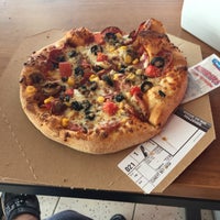 Photo taken at Domino&amp;#39;s Pizza by Cüneyt Barış Y. on 8/8/2016