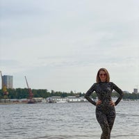 Photo taken at Пляж в парке «Северное Тушино» by Vera B. on 9/17/2020
