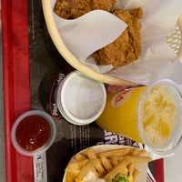 Photo taken at KFC by Moh Z. on 11/27/2018