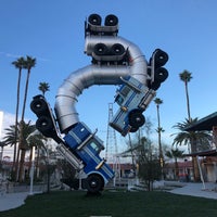Foto tomada en 18b Arts District of Las Vegas  por Robert P. el 3/10/2019