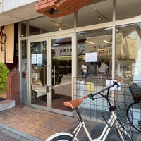 Photo taken at Bakery Ryugetsudo by 佐久間 真. on 7/24/2022