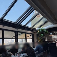 Photo taken at MERCER CAFE TERRACE HOUSE by 佐久間 真. on 2/22/2021