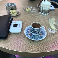 2/26/2017 tarihinde Turgut B.ziyaretçi tarafından Ada Cafe Family Mall'de çekilen fotoğraf