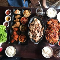 Photo taken at Choi Choi Korean Chicken by Benjee S. on 8/4/2017