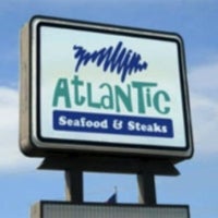 Foto scattata a Atlantic Seafood &amp;amp; Steaks da Atlantic Seafood &amp;amp; Steaks il 8/22/2014