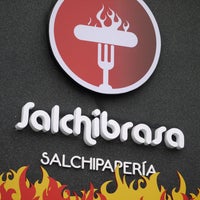รูปภาพถ่ายที่ Salchibrasa โดย Salchibrasa เมื่อ 11/23/2013