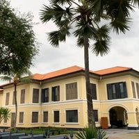 Photo taken at Malay Heritage Centre by Uschi D. on 10/28/2019
