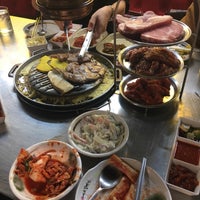 Photo taken at Mapogalbi Korean BBQ | Bangkapi by Awiruth V. on 6/27/2017