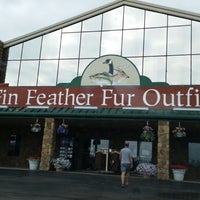 Photo taken at Fin Feather Fur Outfitters by Robert D. on 6/12/2014