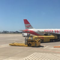 Photo taken at Gate 15 by Диана Я. on 5/16/2018