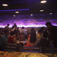 Foto tirada no(a) Tornado Restaurant and Lounge por shanie em 9/16/2014