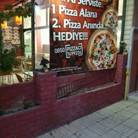 Photo taken at Pizza House by Aziz YILDIZ on 8/14/2016
