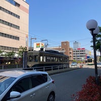 Photo taken at Dentetsu-Toyamaeki Esta-mae Station by 冷 on 5/5/2022