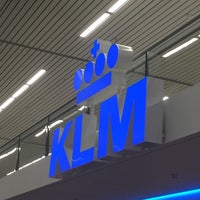 Photo taken at KLM Check-in by Remco T. on 8/2/2017
