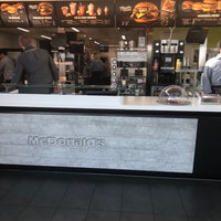 Das Foto wurde bei McDonald&amp;#39;s von Richard B. am 3/2/2018 aufgenommen