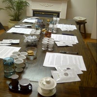 รูปภาพถ่ายที่ Zen Tara Tea โดย Angela W. เมื่อ 11/17/2012