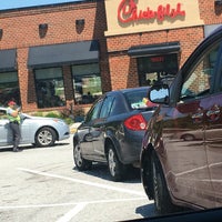 Photo taken at Chick-fil-A by Linora C. on 6/25/2016