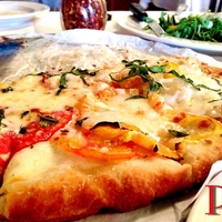 รูปภาพถ่ายที่ Pizzaioli โดย Pizzaioli เมื่อ 11/22/2013