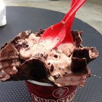 Photo taken at Cold Stone Creamery by 🌷Angel on 5/8/2013