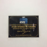 Review RRI Surabaya